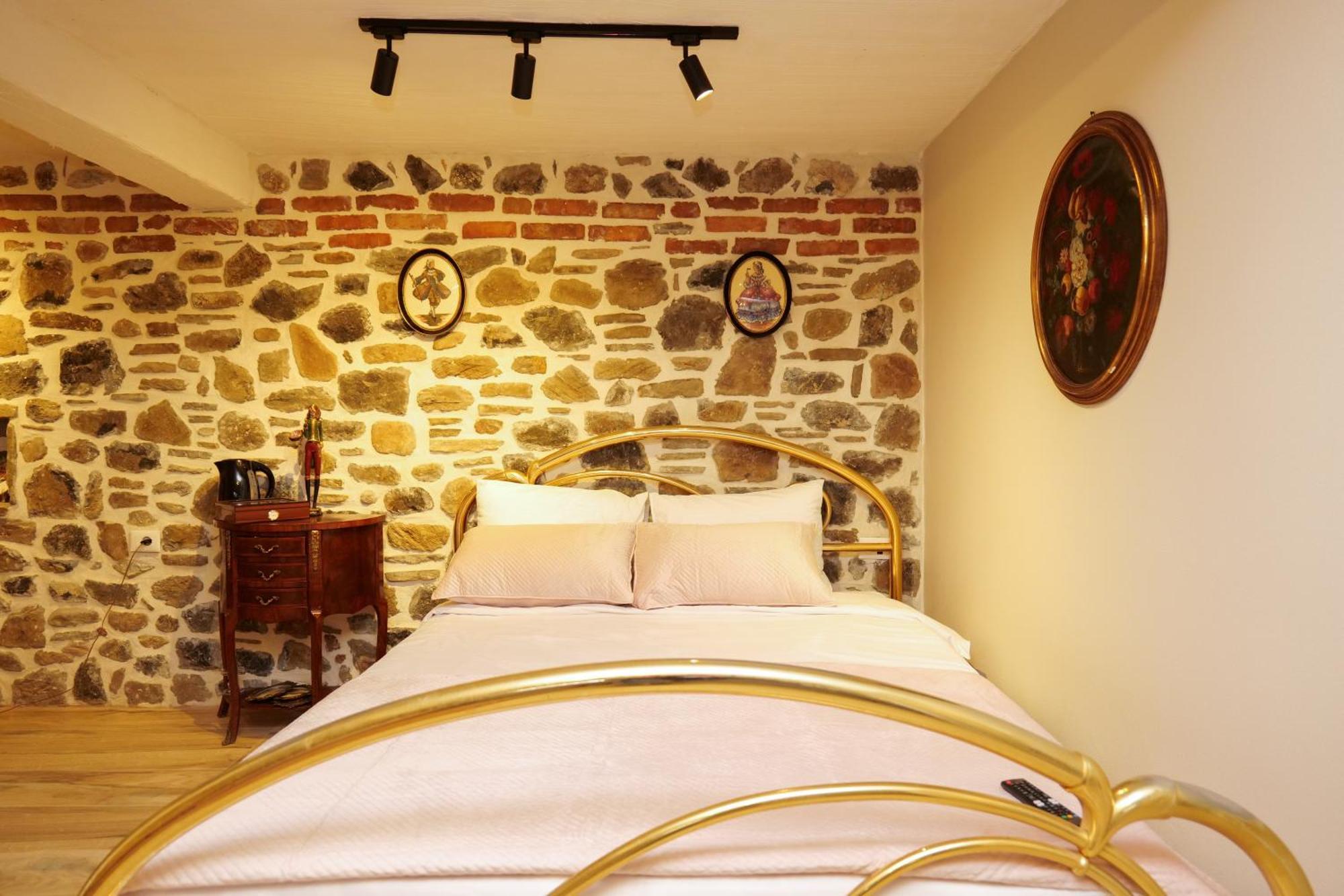 Appartamento Belle, Littleparis Korce Esterno foto