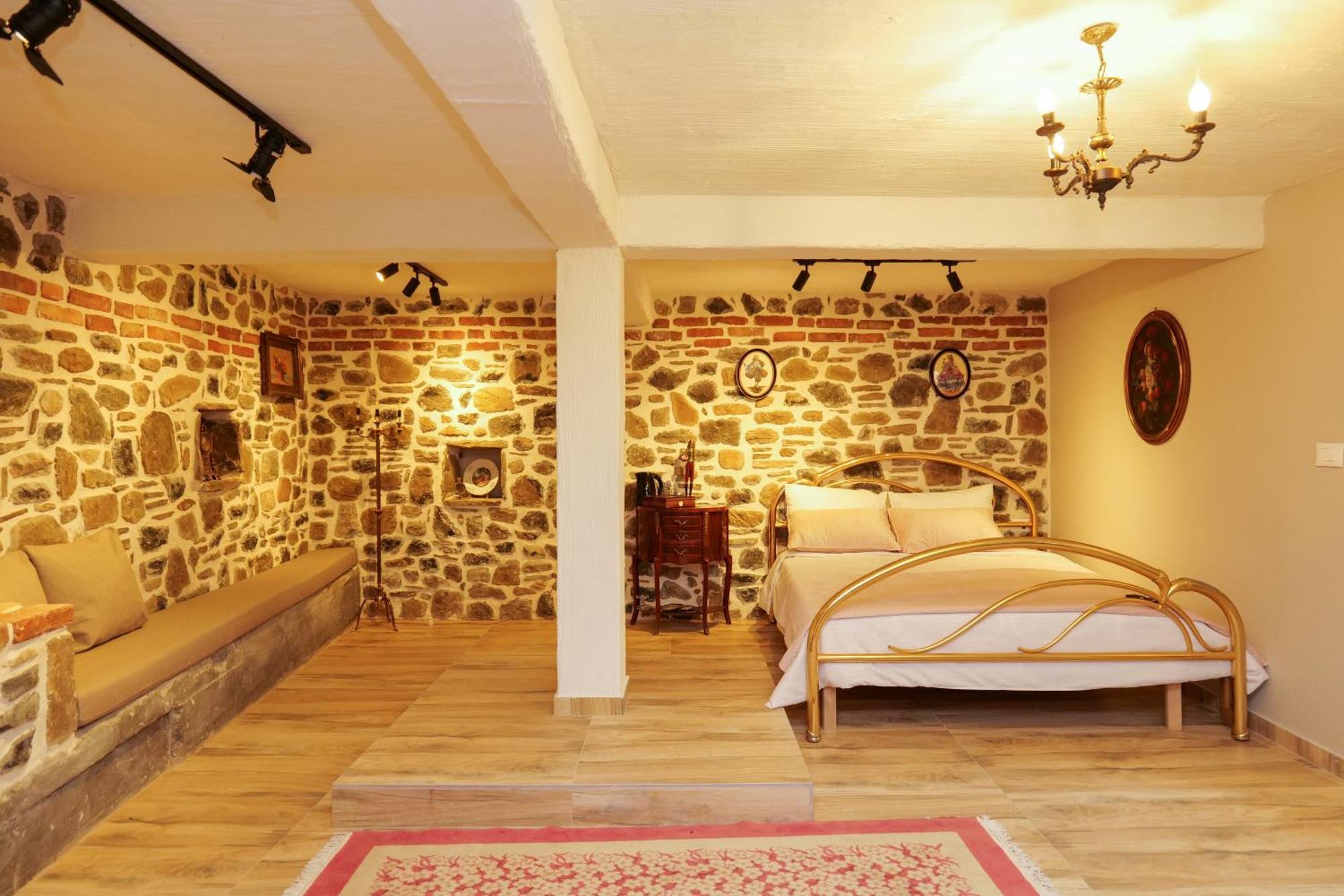 Appartamento Belle, Littleparis Korce Esterno foto