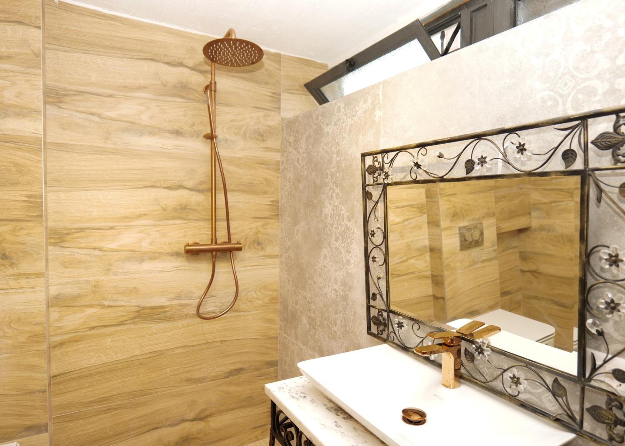 Appartamento Belle, Littleparis Korce Esterno foto